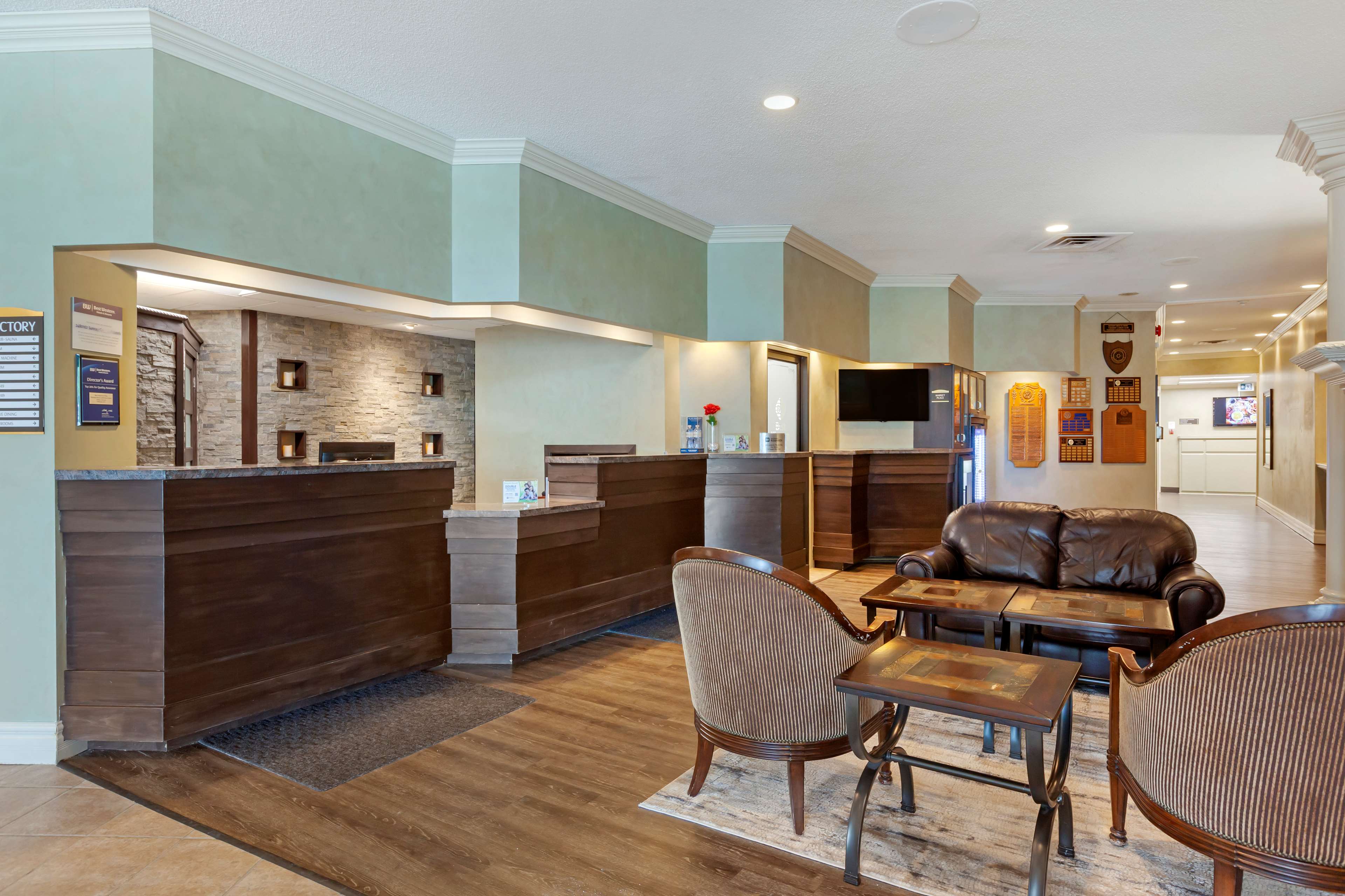 Best Western Plus Mariposa Inn & Conference Centre in Orillia: Lobby