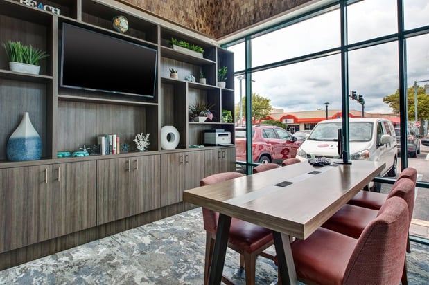 Images Holiday Inn VA Beach-Oceanside (21st St) by IHG