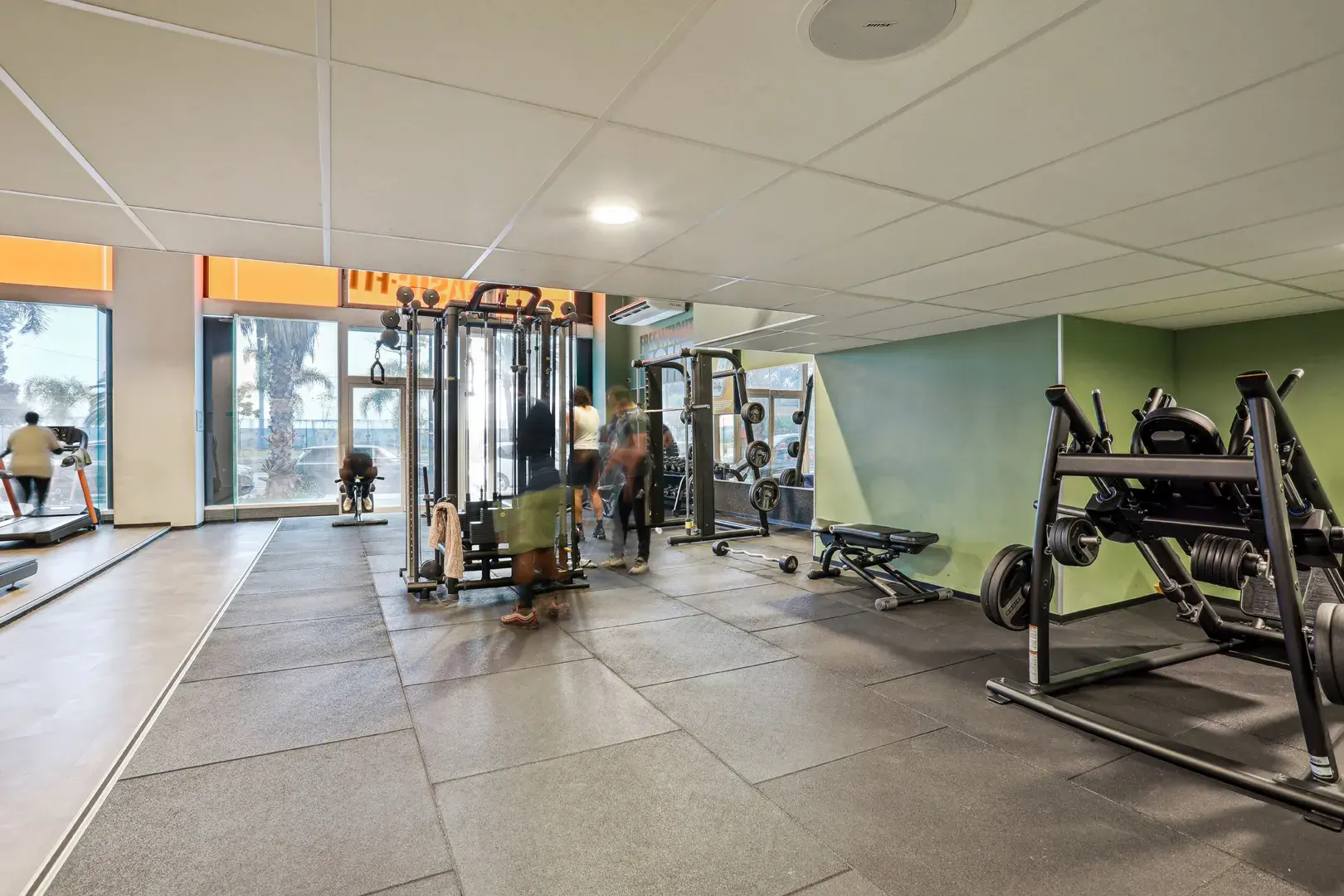 Images Basic-Fit 24/7