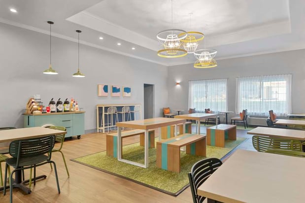 Images Spark by Hilton San Antonio Dominion