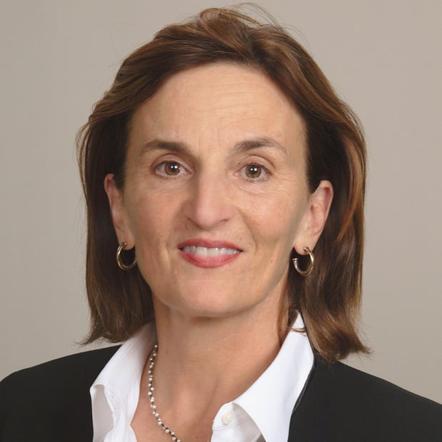 Images Edward Jones - Financial Advisor: Tia Chick