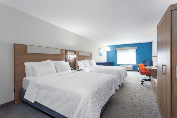 Images Holiday Inn Express & Suites Lancaster by IHG