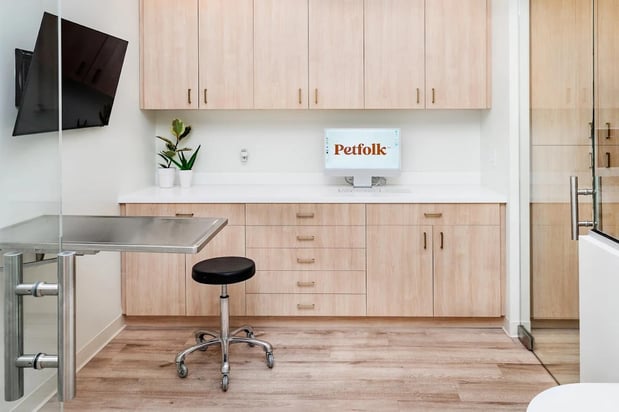 Images Petfolk Veterinary & Urgent Care - Fort Mill