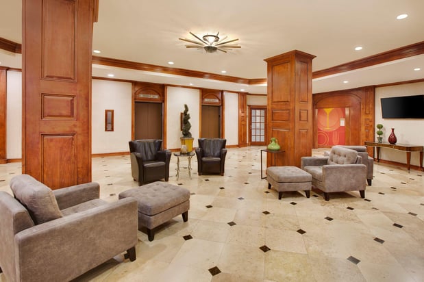 Images Holiday Inn Express Dallas Medical - Market Ctr by IHG
