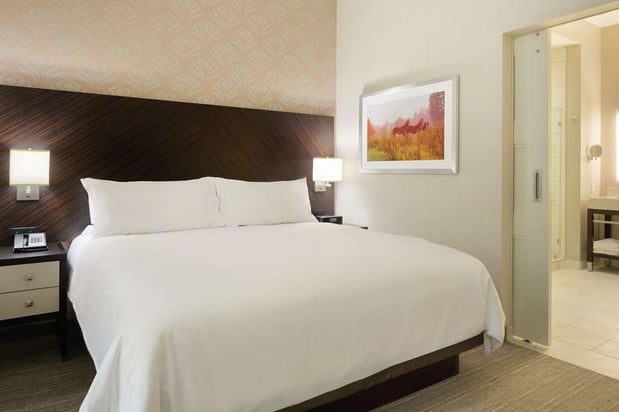 Images Embassy Suites by Hilton Louisville Downtown