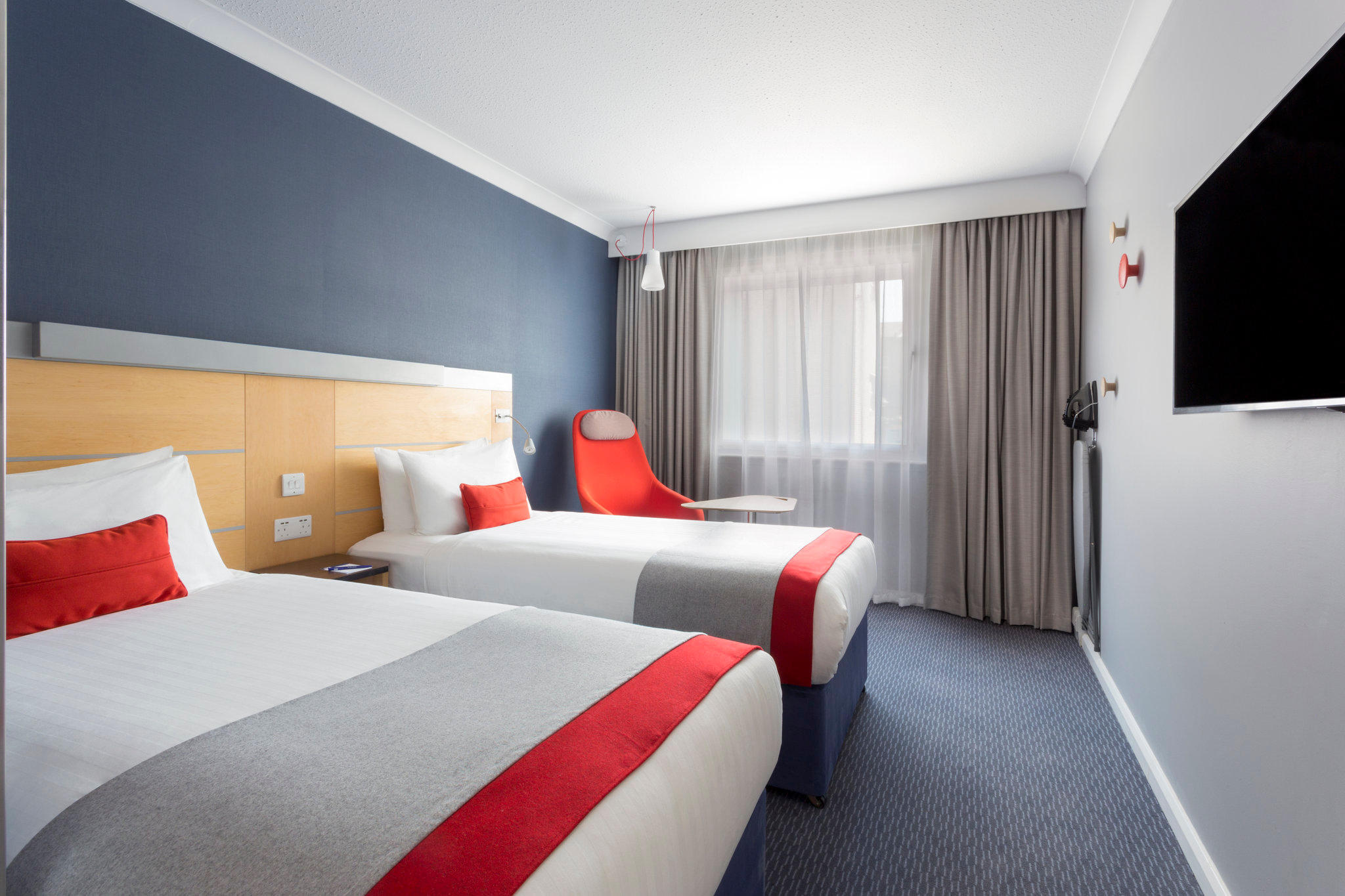 Images Holiday Inn Express London - Earl's Court, an IHG Hotel