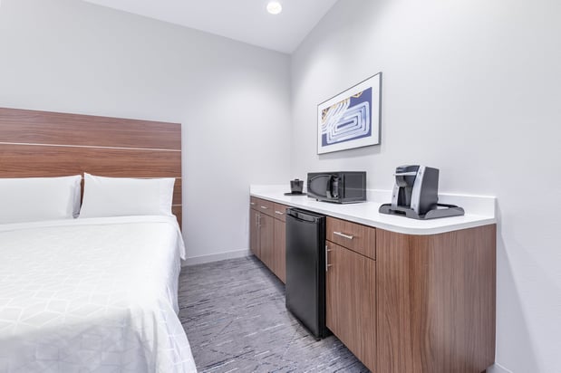 Images Holiday Inn Express & Suites Houston S - Medical Ctr Area by IHG