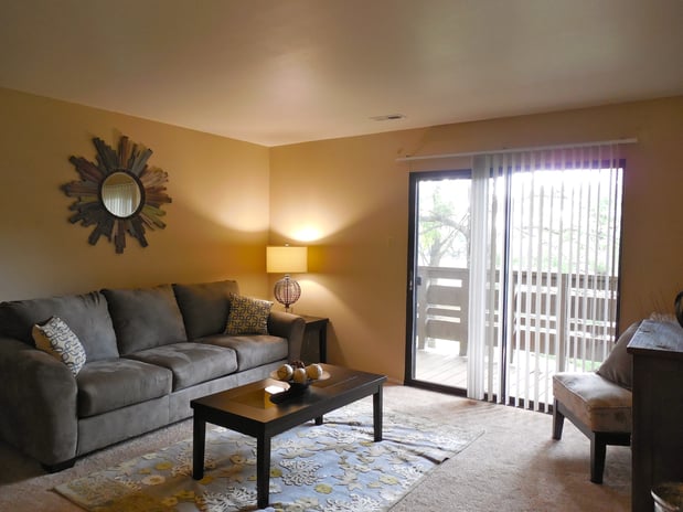 Images Suson Pines Apartments