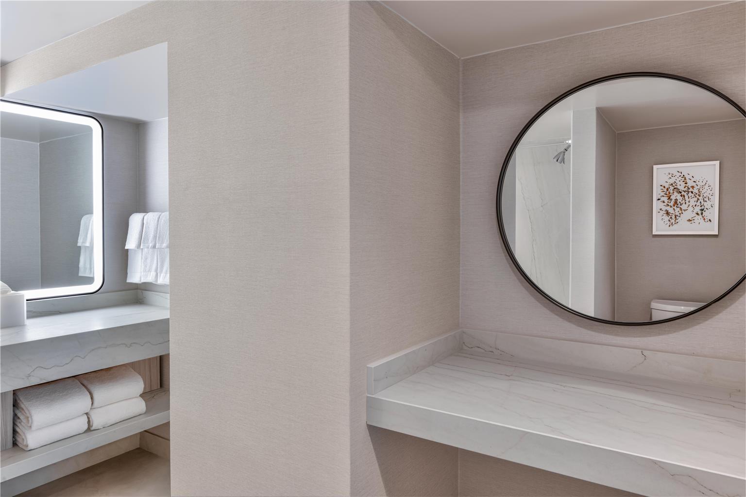 Guest room bath
