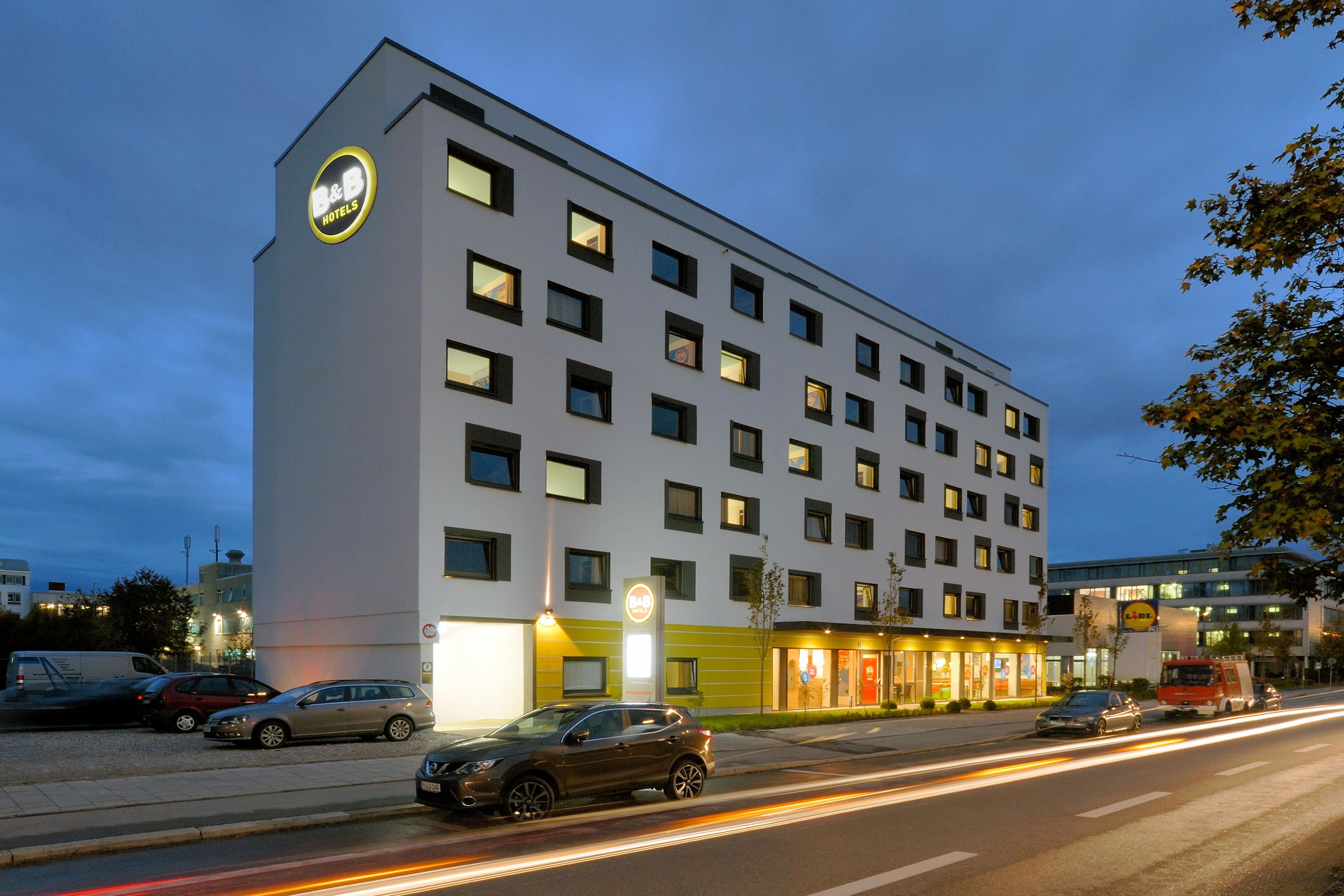 Bild 1 B&B Hotel München City-West in München