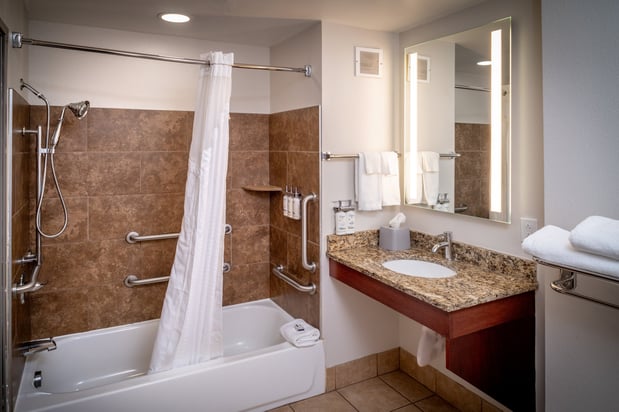 Images Holiday Inn Express & Suites Charleston NW - Cross Lanes by IHG