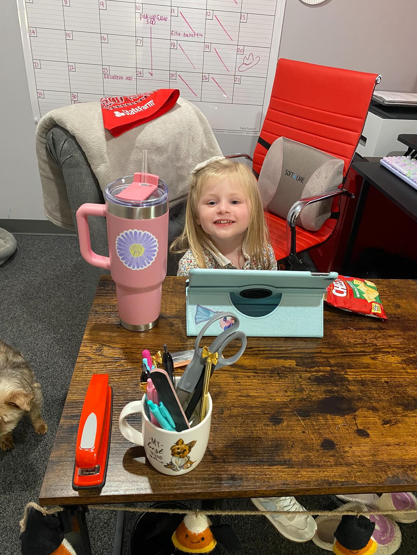 Please be patient, it&rsquo;s her first day!