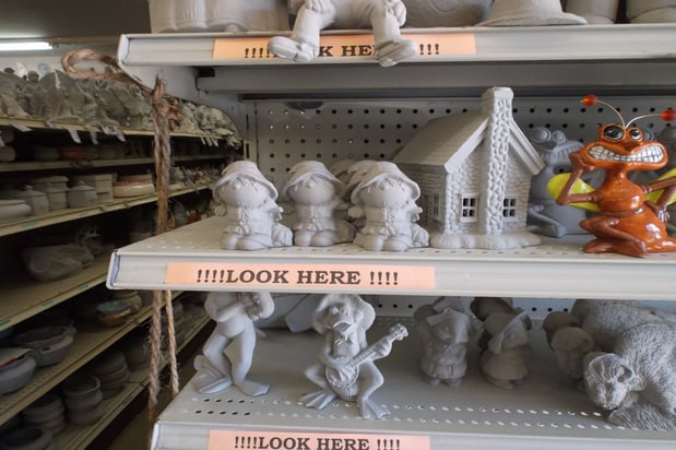 Images Marian's Gifts & Ceramics