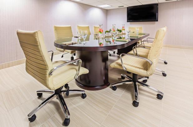 Images Holiday Inn Tyler - Conference Center by IHG