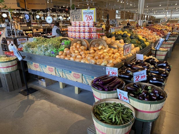 Images Nino Salvaggio International Marketplace