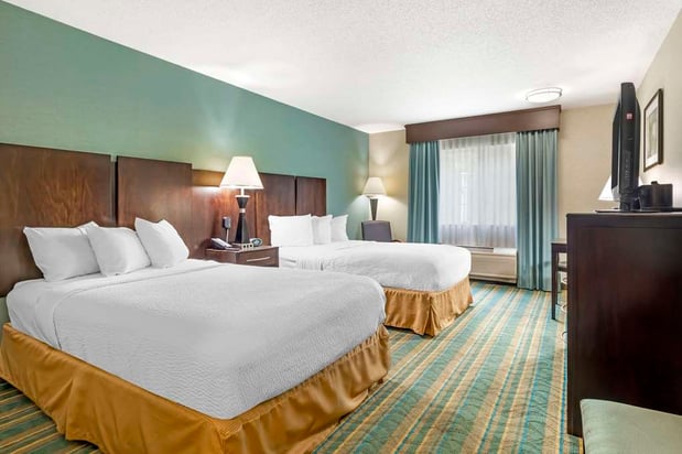Images Best Western Plus Berkshire Hills Inn & Suites