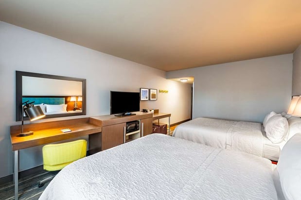 Images Hampton Inn & Suites Keller Town Center