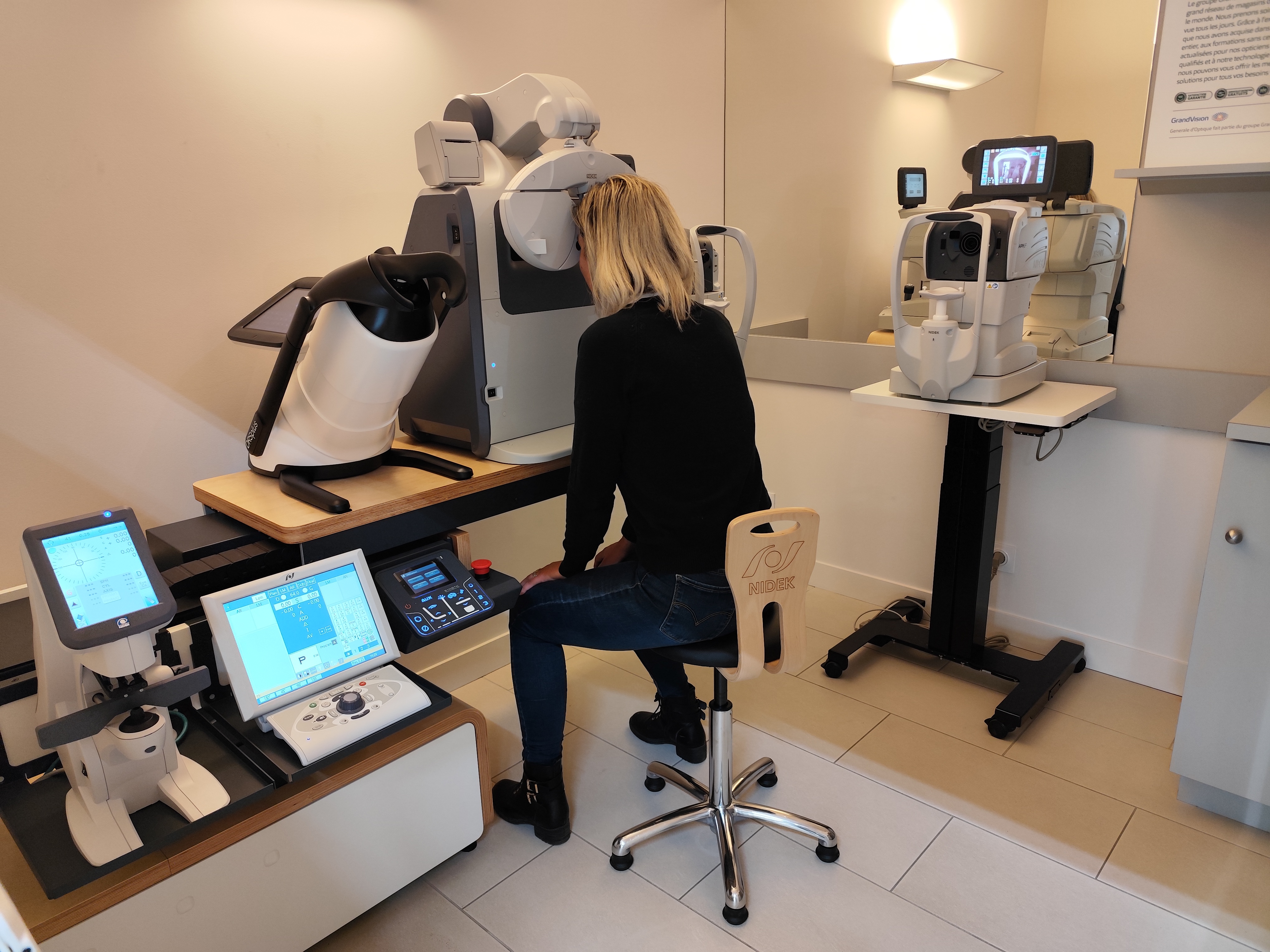 Salle d'examen de vue Salle d'examen de vue