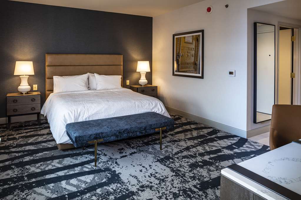 Guest room