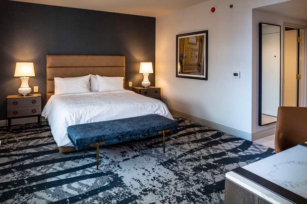 Images The Yorktowne Hotel, Tapestry Collection by Hilton
