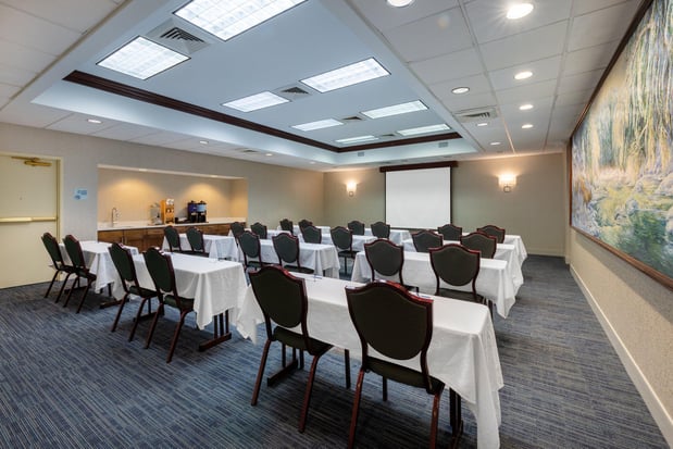 Images Holiday Inn Express State College @Williamsburg Square by IHG