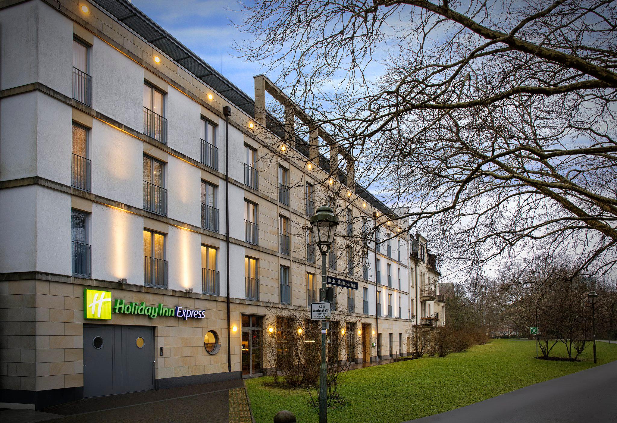 Kundenbild groß 1 Holiday Inn Express Baden - Baden, an IHG Hotel