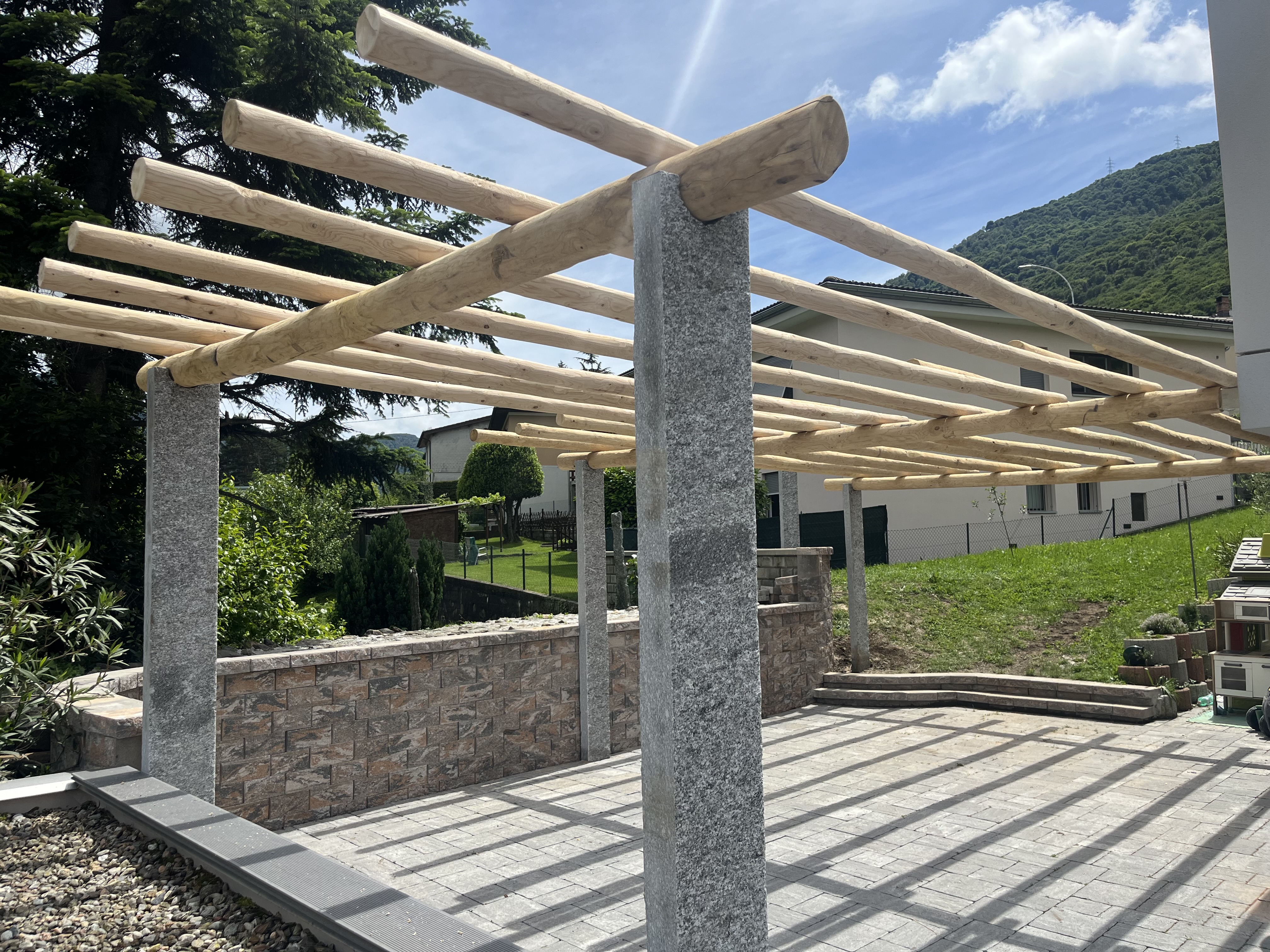 Bilder Graniti, Giardini e Pali di Castagno by DT Multiservices di Daniele Tiboni, selvicoltore AFC