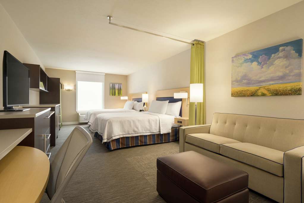 Guest room