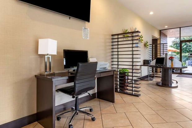 Images Best Western Plus Garden Court Inn