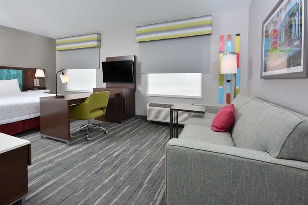 Images Hampton Inn & Suites by Hilton Charlotte North I 485