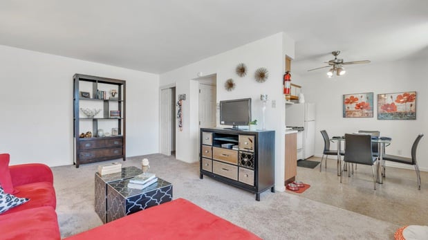 Images Quakertown West Apartment Homes