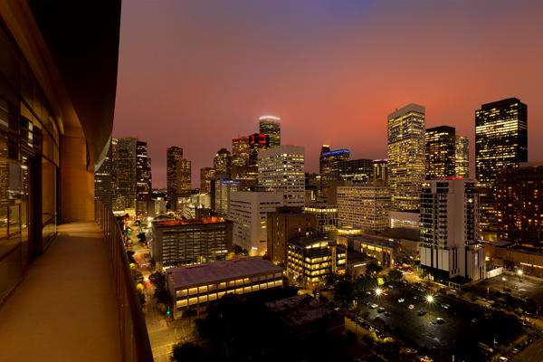 Camden Downtown Houston Apartments Photo