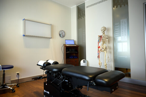 Chiropraktik & Osteopathie München | Dr. Thiele, Weinstraße 4 in München