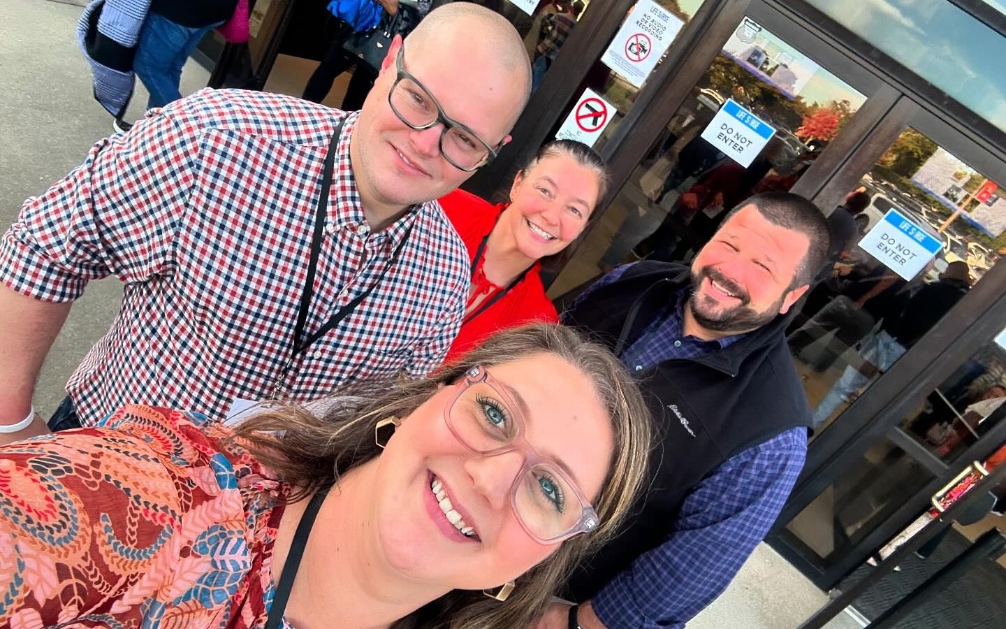 We had an INCREDIBLE time at Life Surge this past weekend.
Our mission, our goal, our PRAYER is that we can each use our gifts God has given us to live out His PURPOSE and reach our full POTENTIAL in Him.This day was full of inspiration, equipping, praising, and calling us to action. We are grateful for the opportunity to go as a team and join hundreds of other believers in business who want to further to kingdom of God.