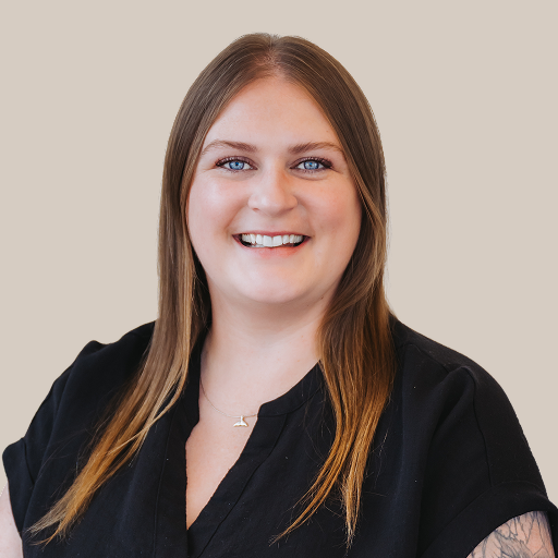 Maddy Bodden headshot.