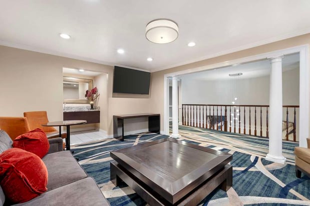 Images Best Western Plus Newport Mesa Inn