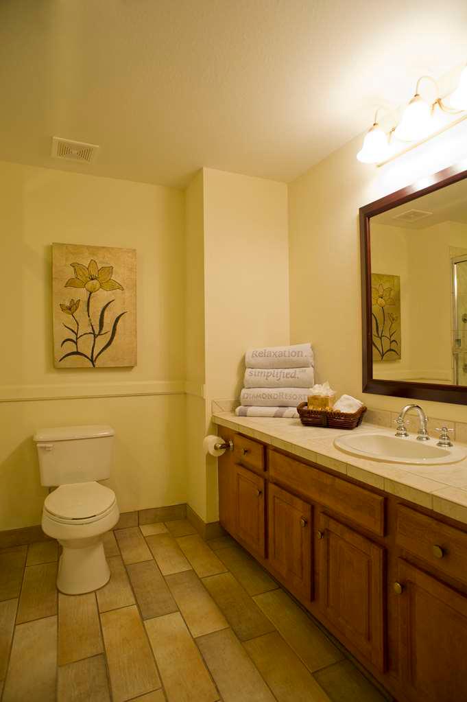 Guest room bath Hilton Vacation Club Grand Beach Orlando Orlando (407)238-2500