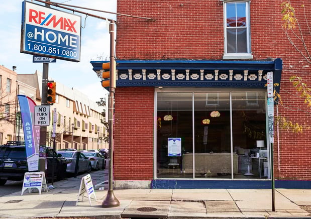 Images Maria Quattrone & Associates | RE/MAX @ HOME