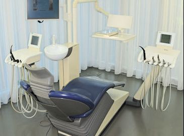 Dr. med. dent. Stefan Rickli, Schönbergstrasse 5 in Gunten