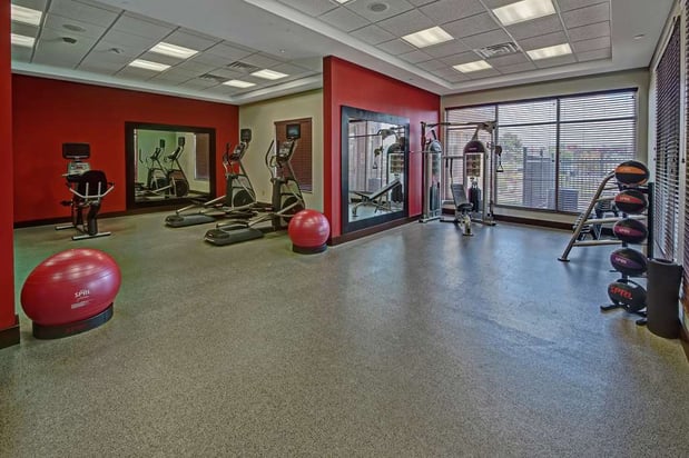 Images Hilton Garden Inn Tulsa Midtown