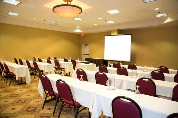 Images Embassy Suites by Hilton Tulsa I-44