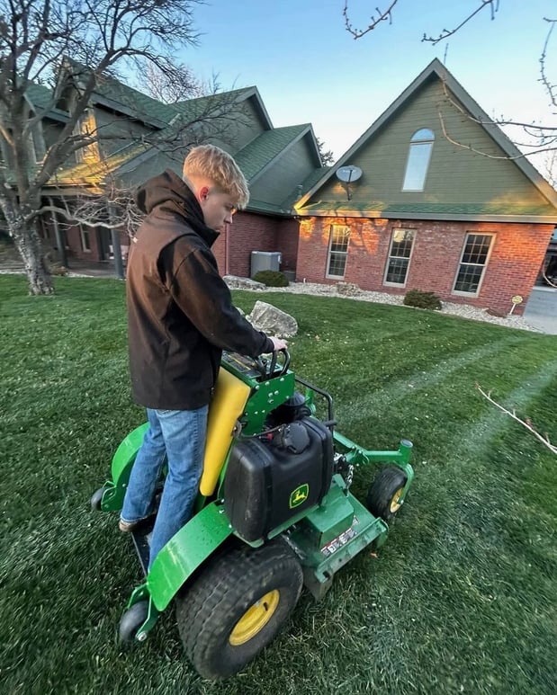 Images Manhattan Mowing and Landscaping