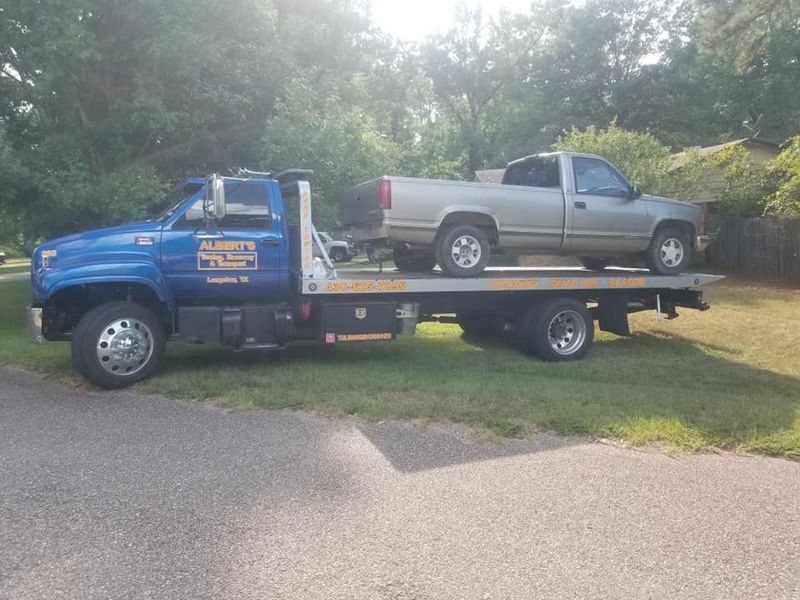 Images Albert's Towing & Transport