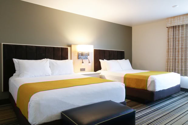 Images Oxford Suites Spokane Valley