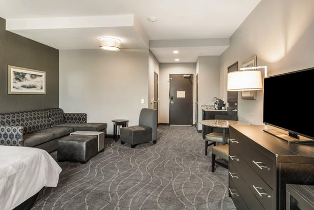 Images Holiday Inn & Suites Silicon Valley - Milpitas by IHG