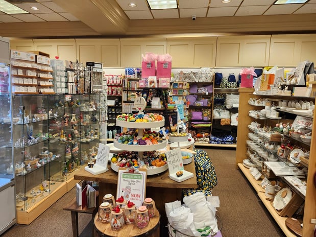 Images Gretchen's Hallmark Shop