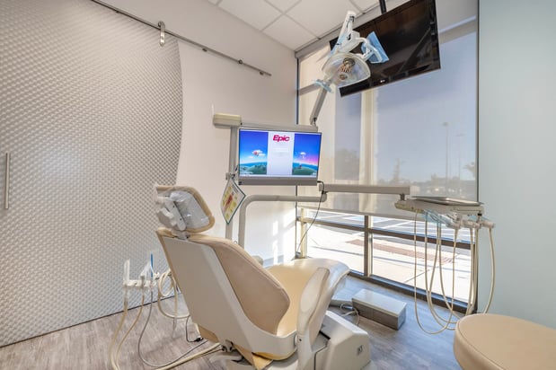 Images Green Valley Ranch Modern Smiles