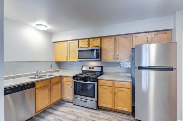 Images The Gates of Deer Grove Apartment Homes