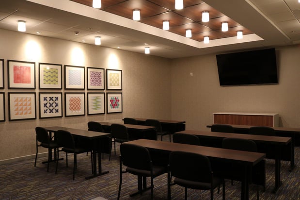 Images Holiday Inn Express & Suites Portland Airport by IHG