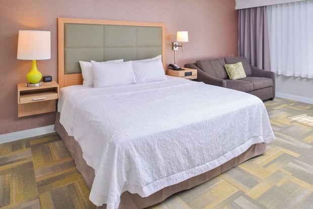 Images Hampton Inn & Suites Altoona-Des Moines